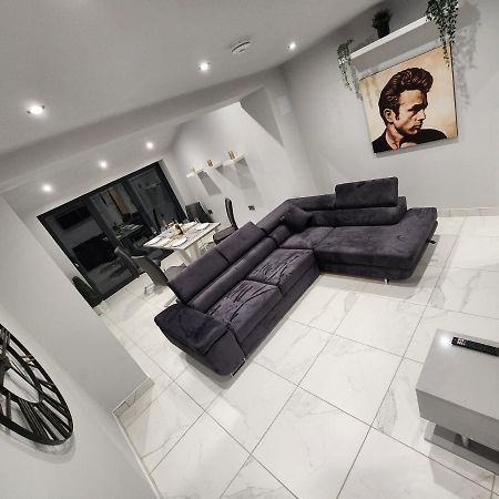 Billie Island Apartments Slaithwaite Extérieur photo